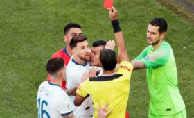 СМИ: В Аргентине подали апелляцию на удаление Месси на Кубке Америки