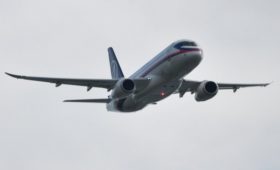 СМИ узнали о претензиях к SSJ100 из-за перегрузок при взлетах и посадках