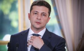 Зеленский назвал условие для выборов в Донбассе