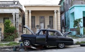 Медведев заявил о выплачивающих долги «кубинских друзьях»