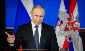 Путин трижды за неделю осудил резолюцию Европарламента. Что важно знать