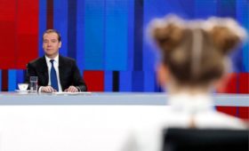 «Страна у нас прекрасная»: как прошла пресс-конференция Дмитрия Медведева