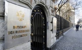 СМИ назвали высылаемых из ФРГ дипломатов агентами внешней разведки России