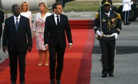 Макрон назвал колониализм серьезной ошибкой Франции