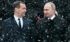 «Очевидное понижение Медведева»: западные СМИ — об отставке правительства