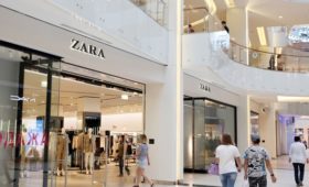 Владелец бренда Zara не исключил временного закрытия магазинов в России