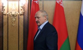 Лукашенко посоветовал есть сметанное масло для борьбы с коронавирусом
